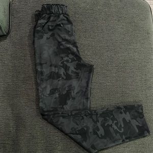 Lululemon keep moving pant